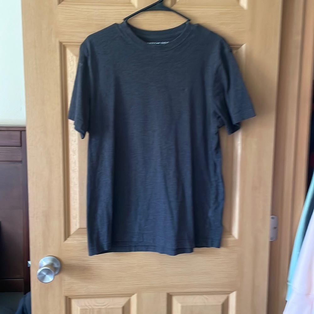 Grey super soft american eagle shirt